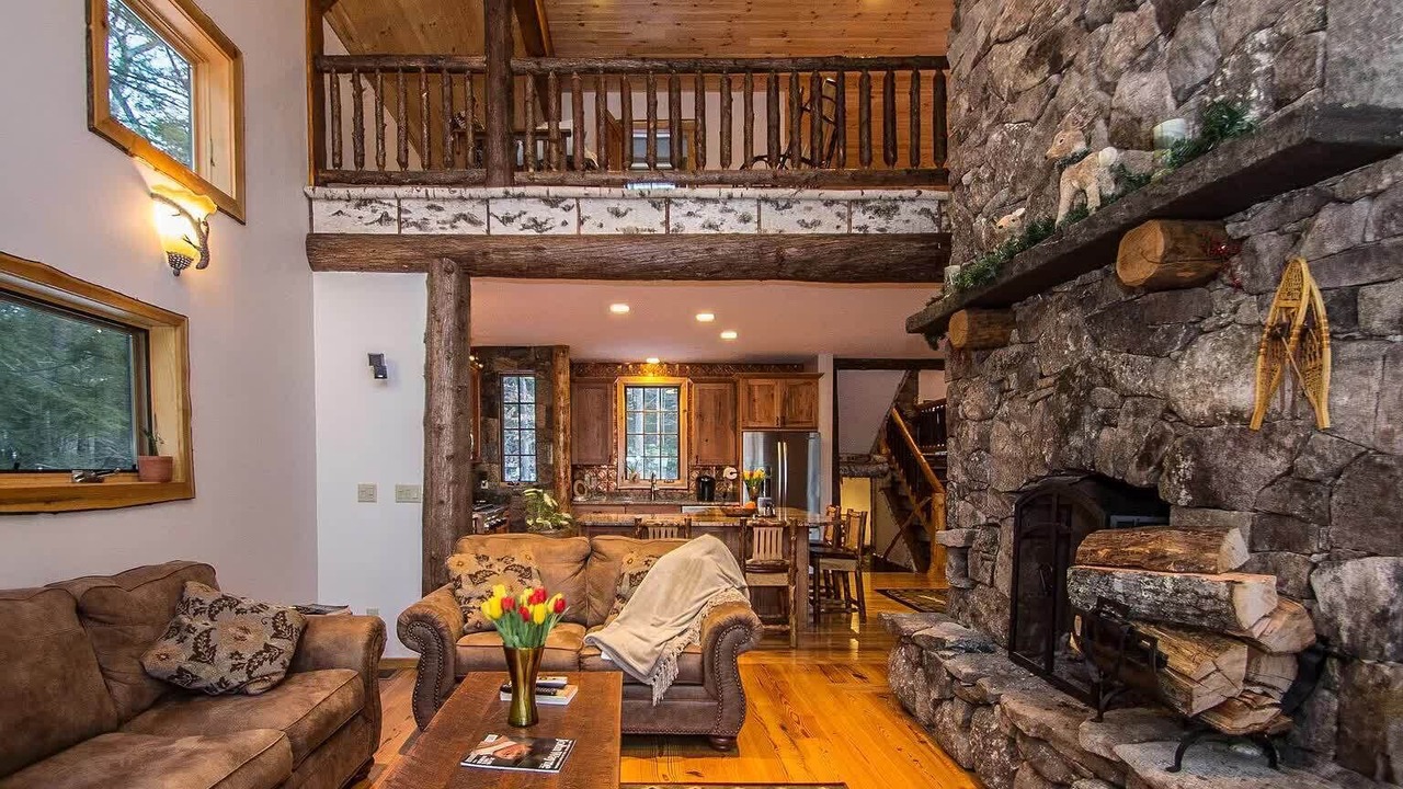 Photo of Livingroom in Alton Bay