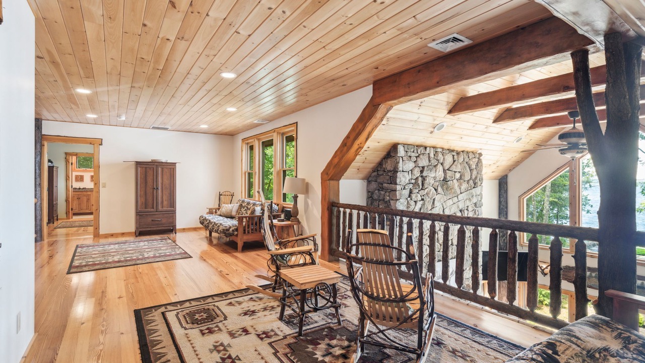 Photo of Livingroom in Alton Bay