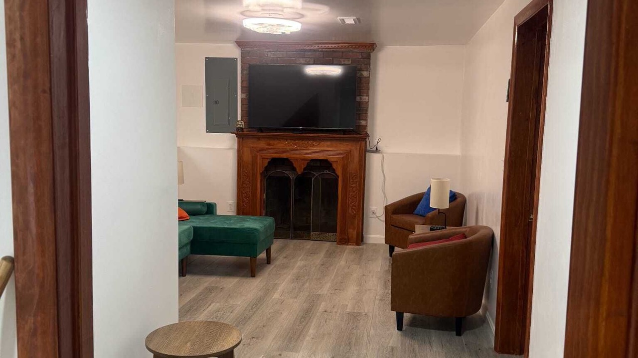 Photo of Livingroom in Hyannis