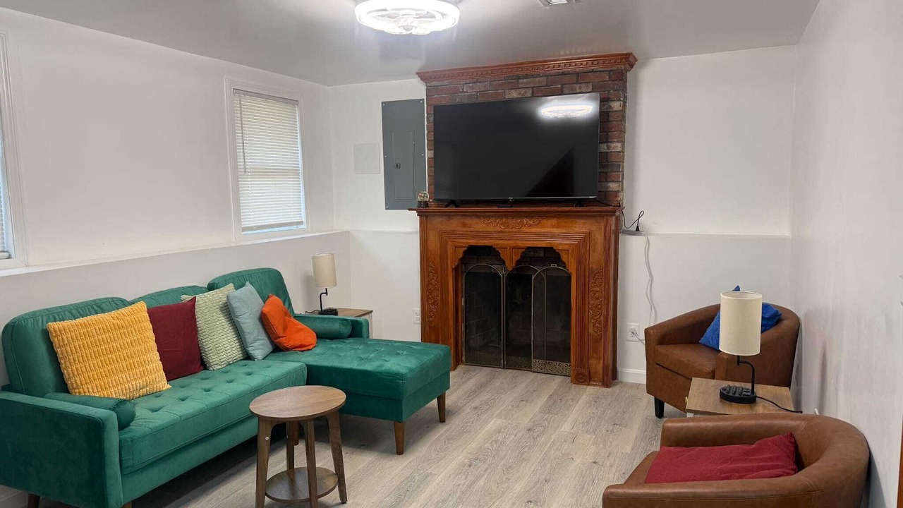 Photo of Livingroom in Hyannis