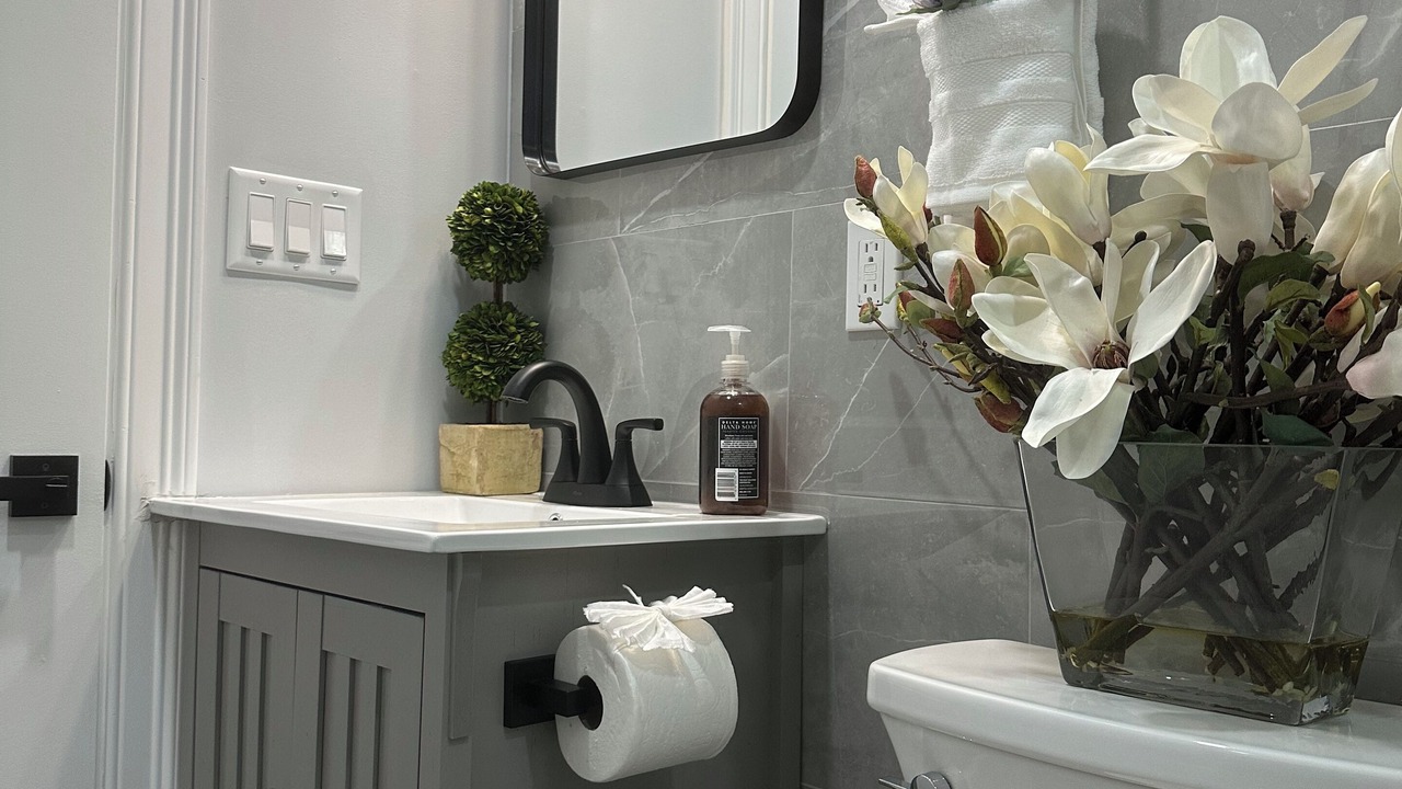 Photo of Bathroom in Fields Corner West