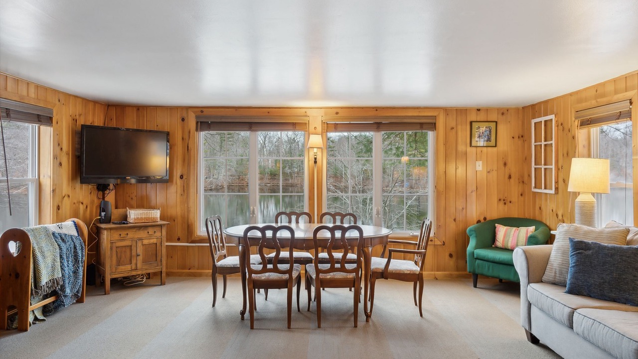 Photo of Livingroom in Windham