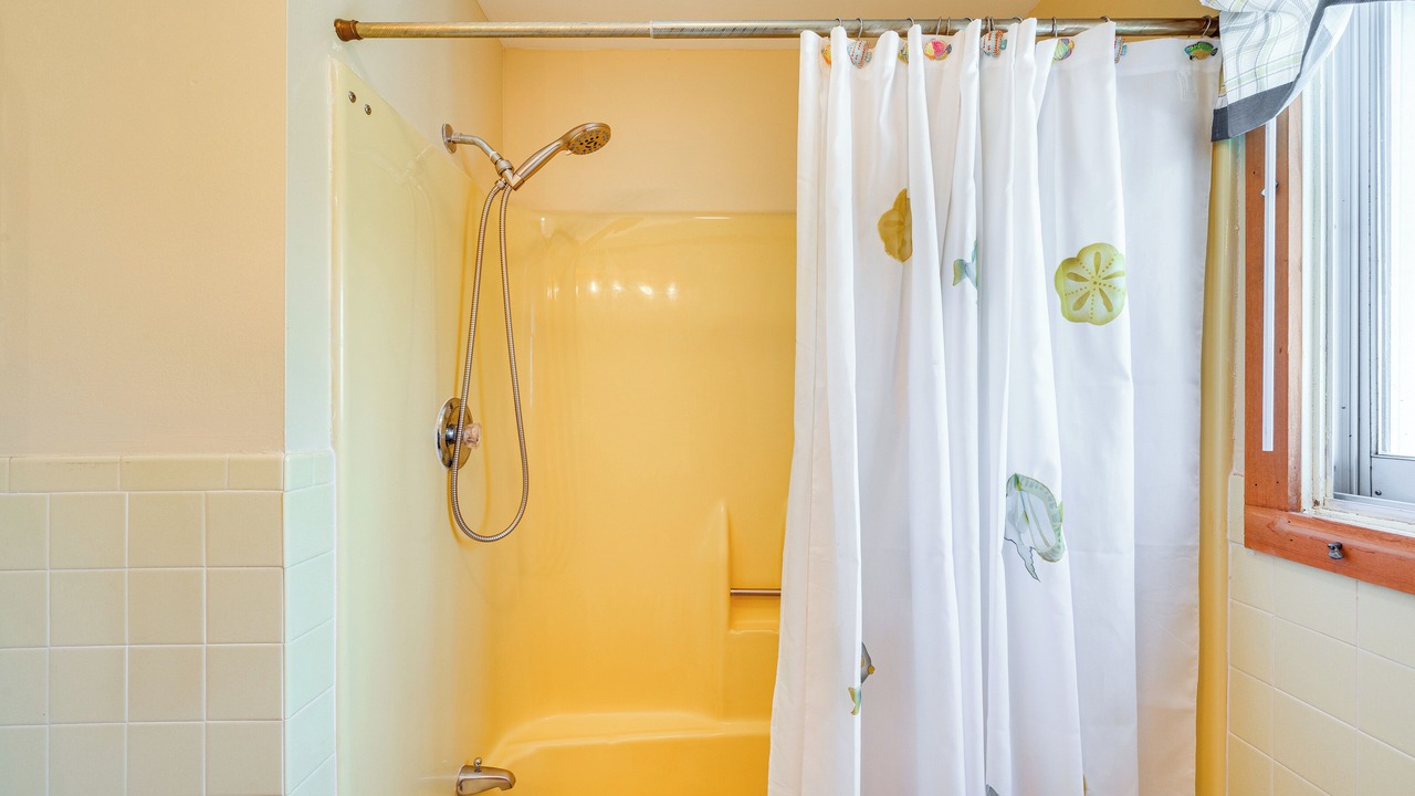 Photo of Bathroom in Campton