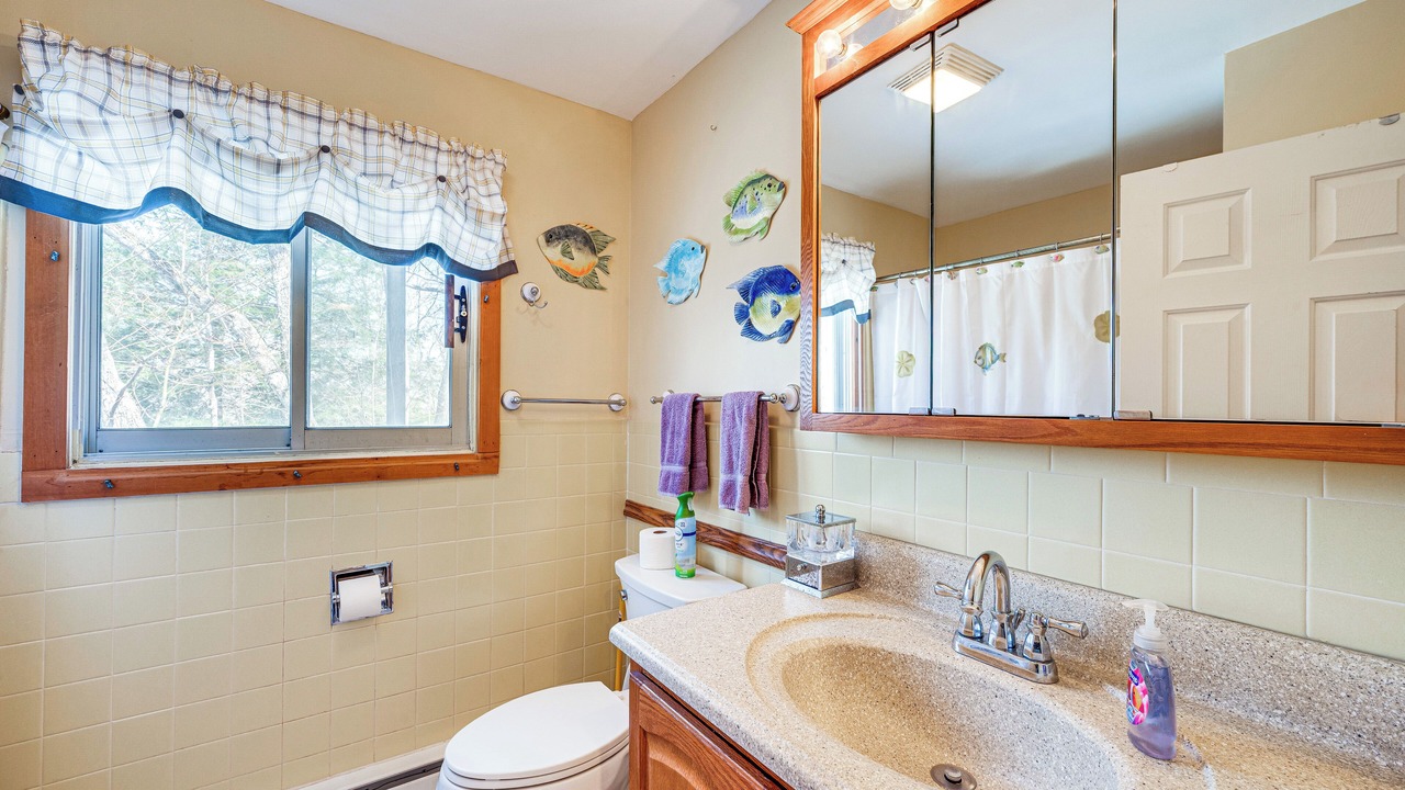 Photo of Bathroom in Campton