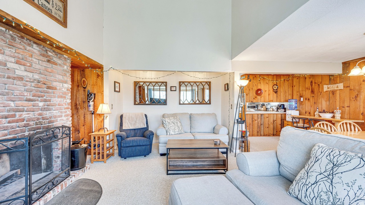 Photo of Livingroom in Campton