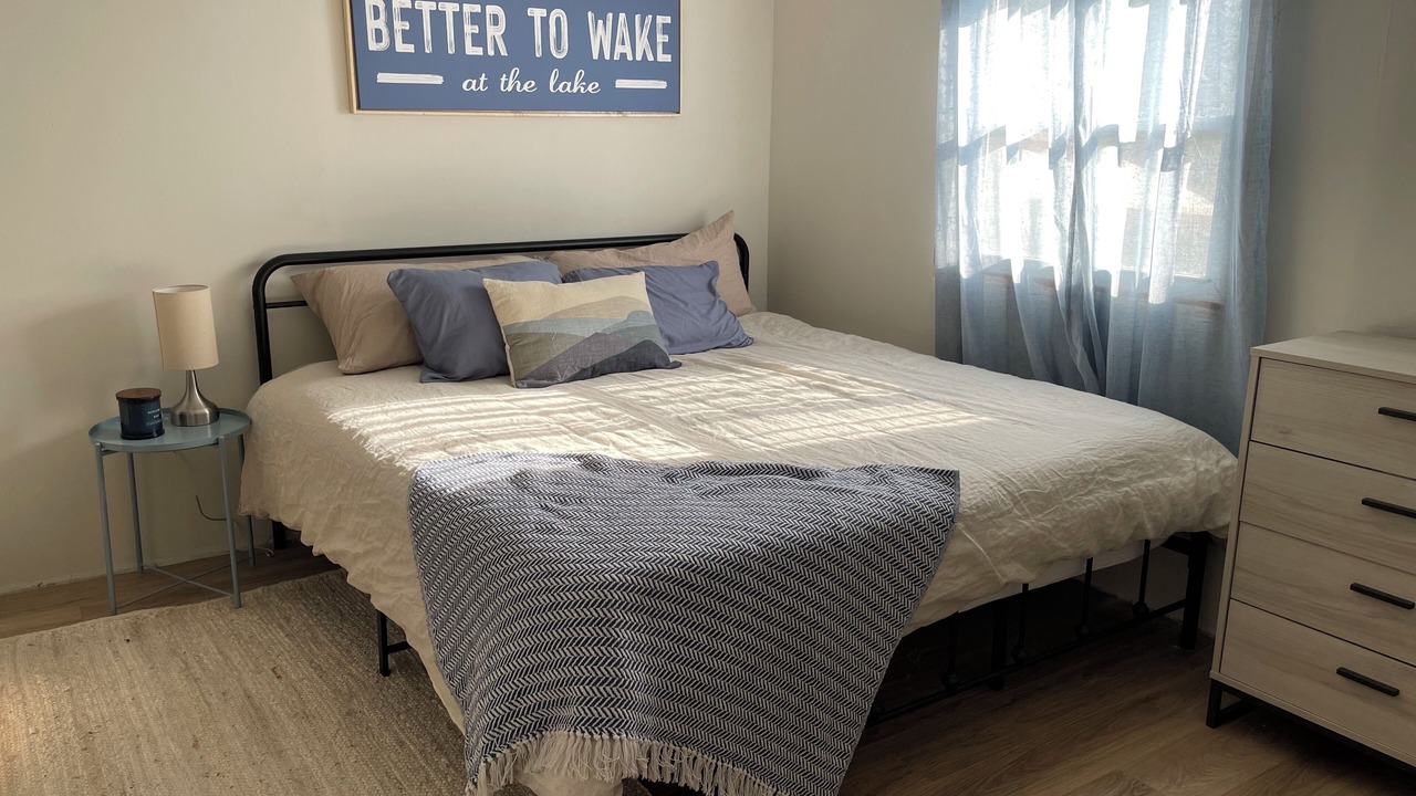 Photo of Bedroom in Town of Richmond