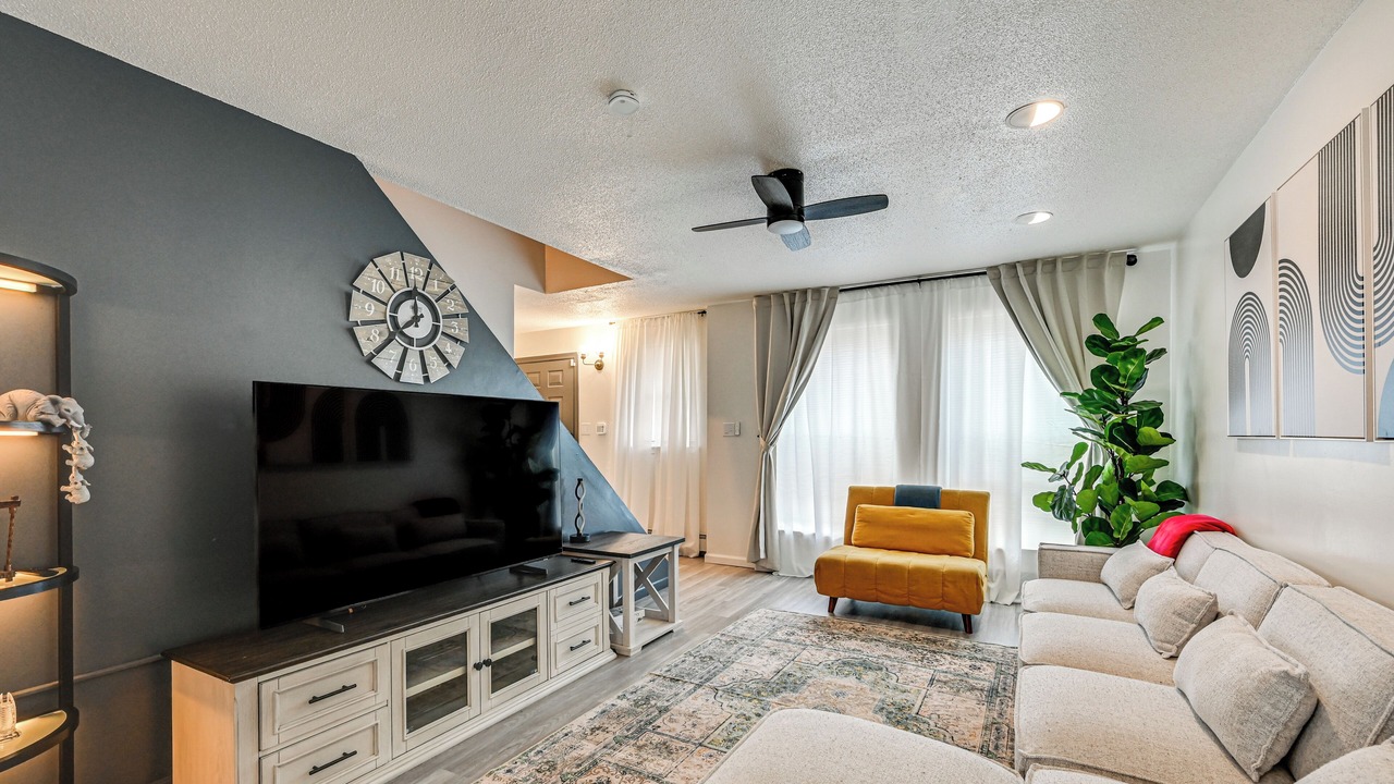 Photo of Livingroom in Hartford