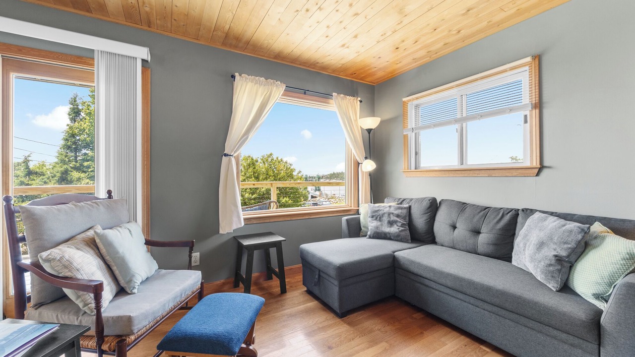 Photo of Livingroom in Bass Harbor