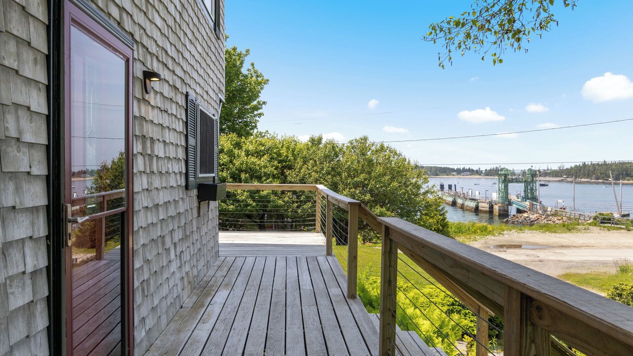 Photo of Patio Balcony in Bass Harbor
