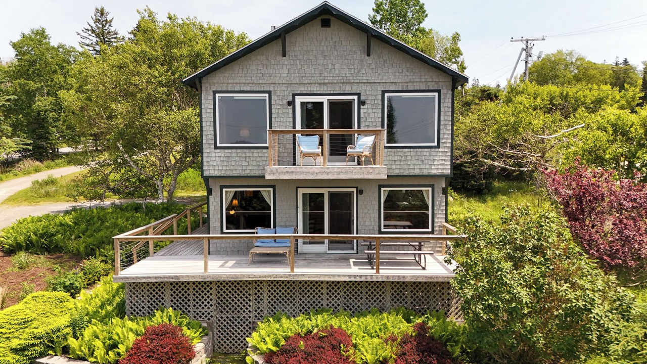 Photo of Patio Balcony in Bass Harbor