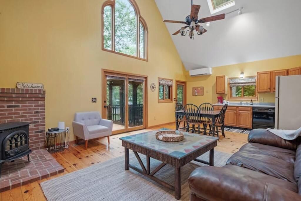 Photo of Livingroom in Moultonborough