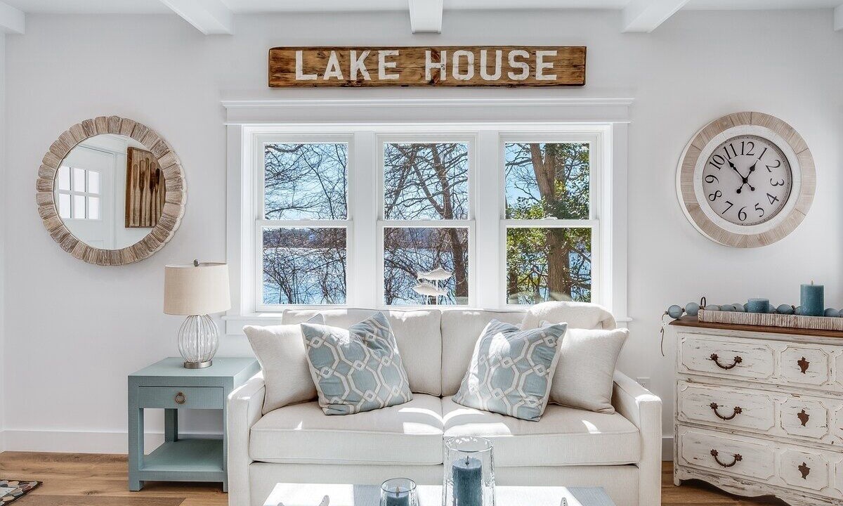 Photo of Livingroom in Mashpee