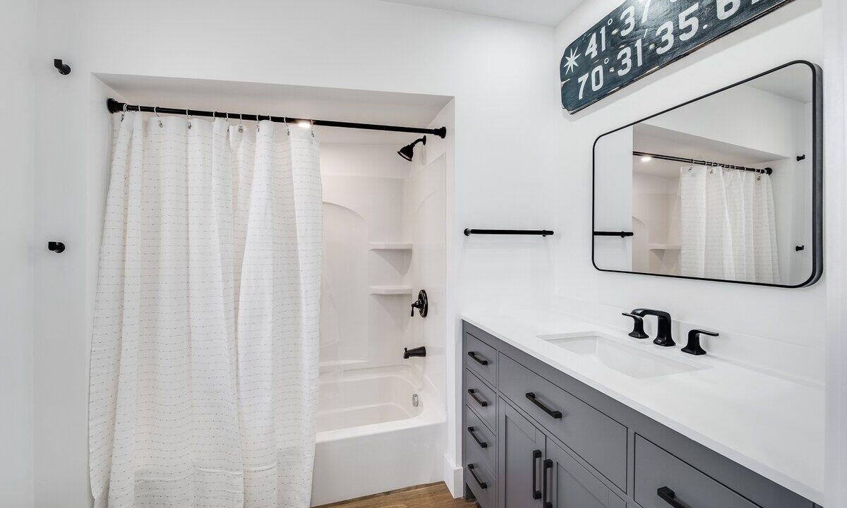 Photo of Bathroom in Mashpee