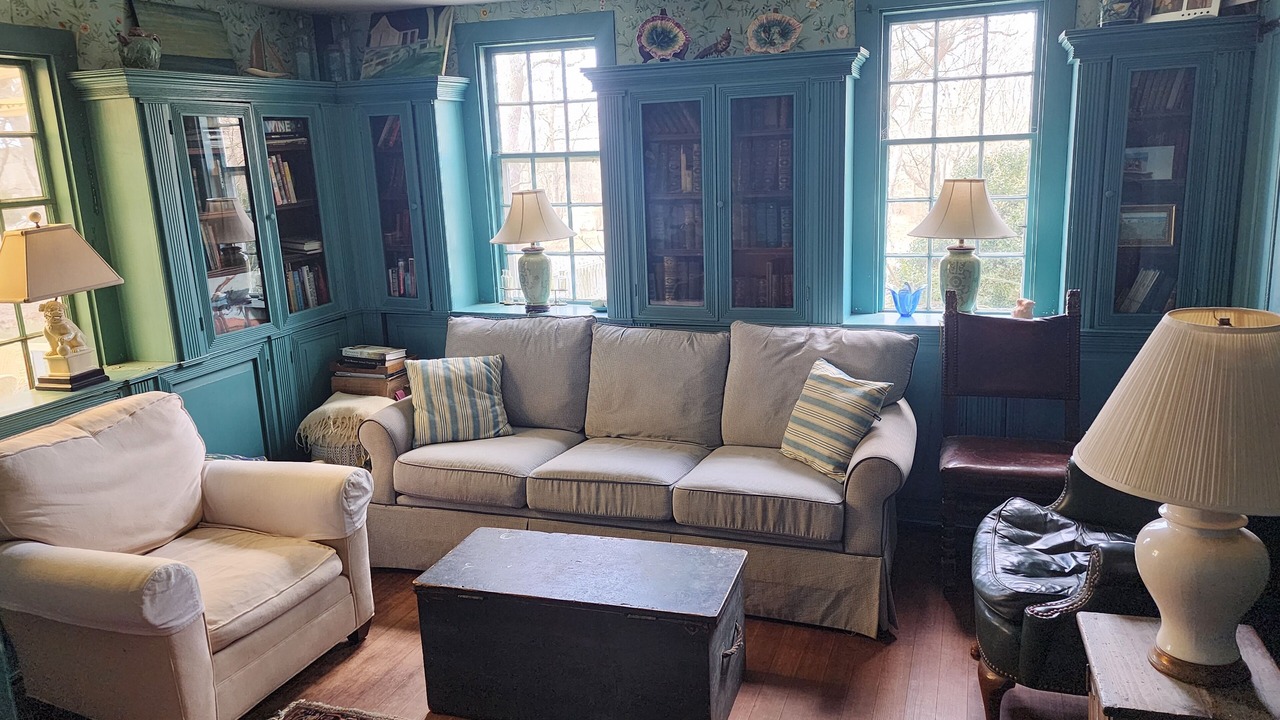 Photo of Livingroom in West Tisbury