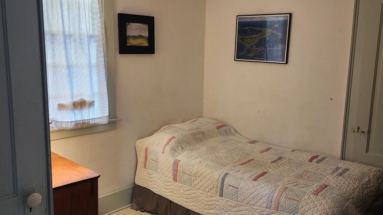 Photo of Bedroom in West Tisbury