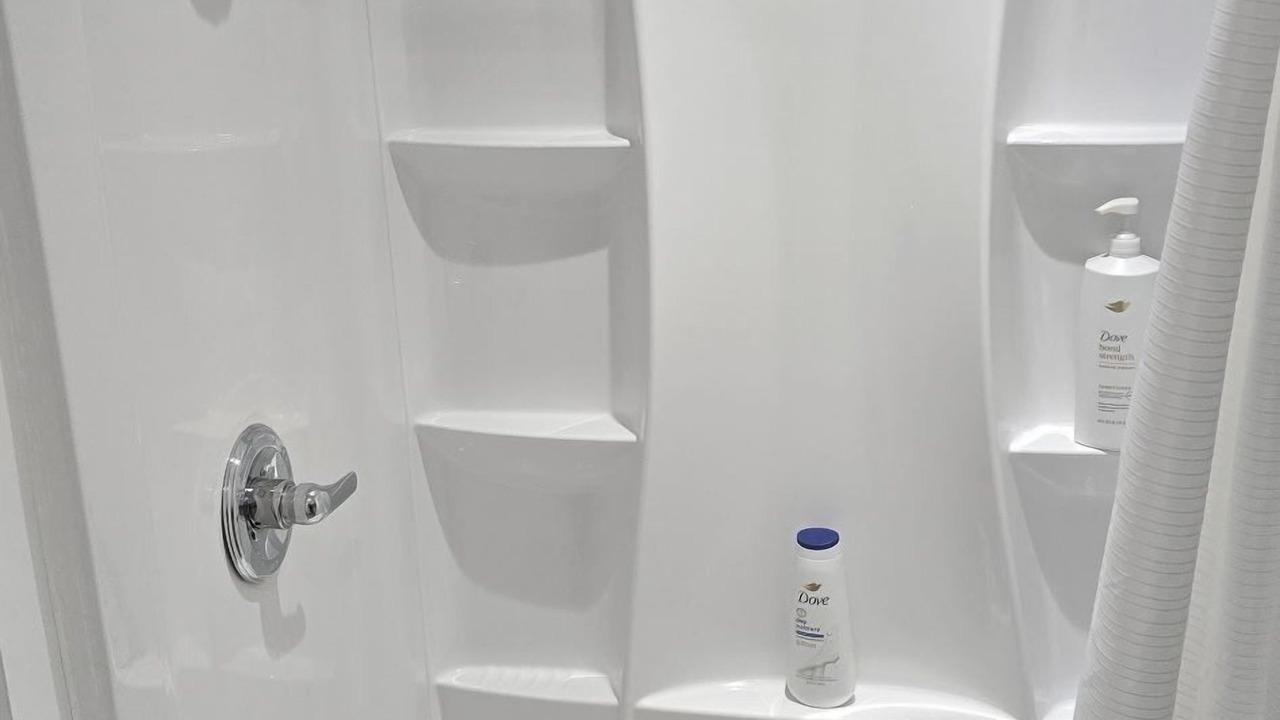 Photo of Bathroom in Bellevue Avenue Historic District