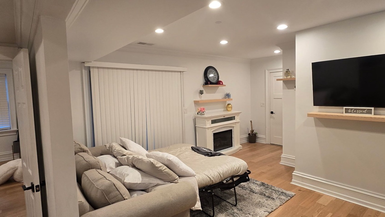Photo of Livingroom in Bellevue Avenue Historic District