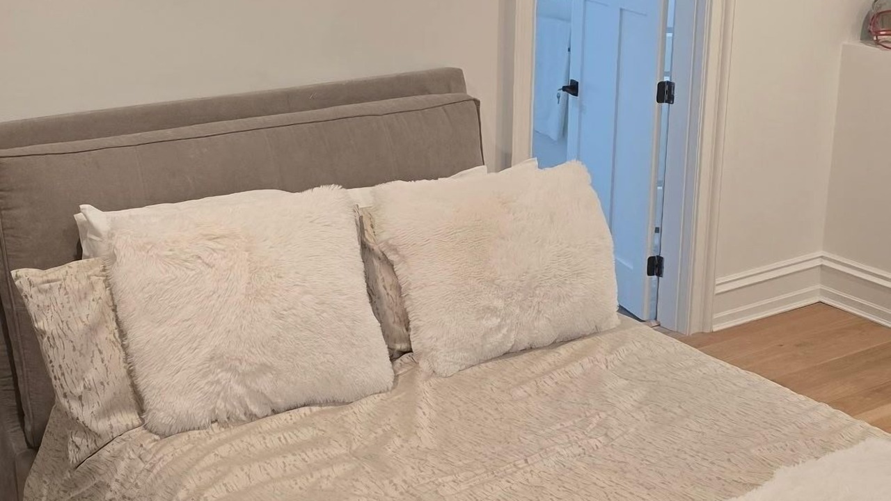 Photo of Bedroom in Bellevue Avenue Historic District