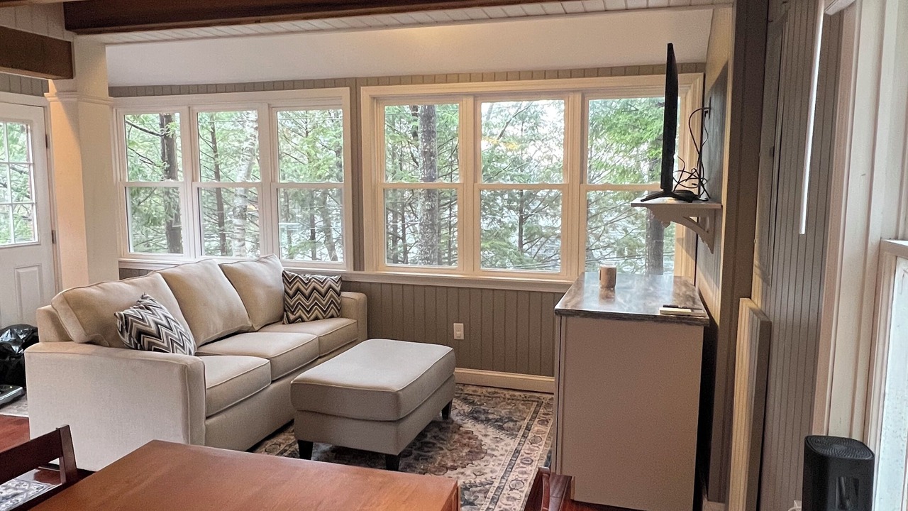 Photo of Livingroom in Alton Bay
