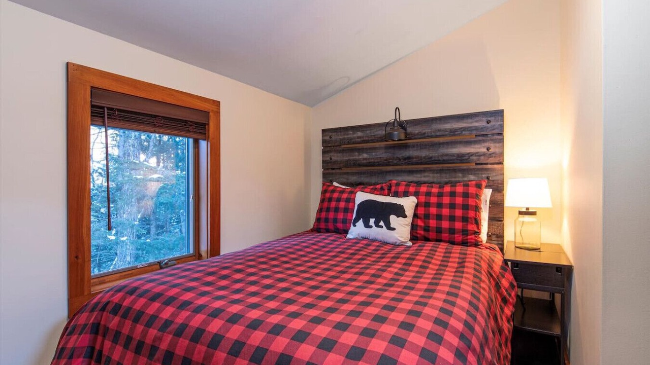 Photo of Bedroom in Ludlow