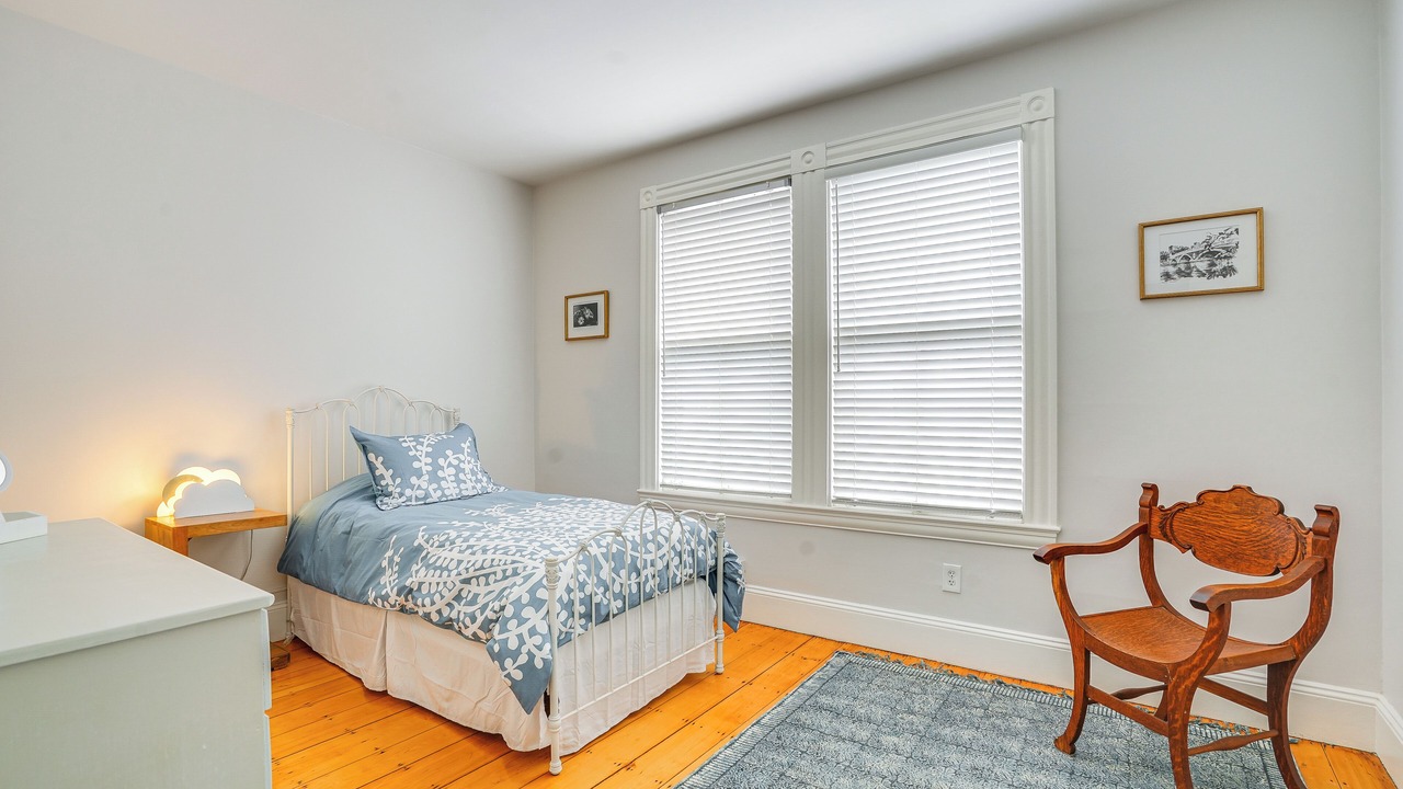 Photo of Bedroom in Mid-Cambridge