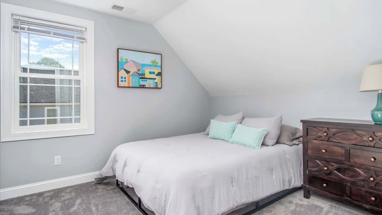 Photo of Bedroom in Newport East