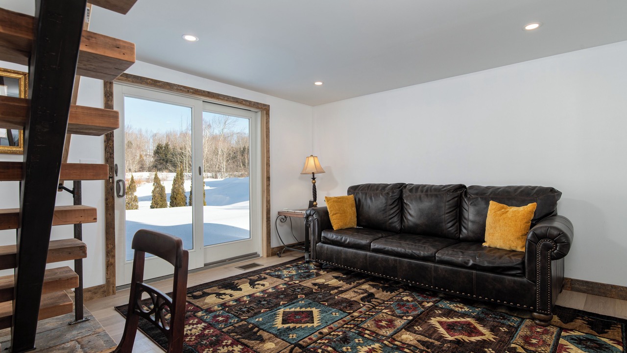 Photo of Livingroom in Belmont