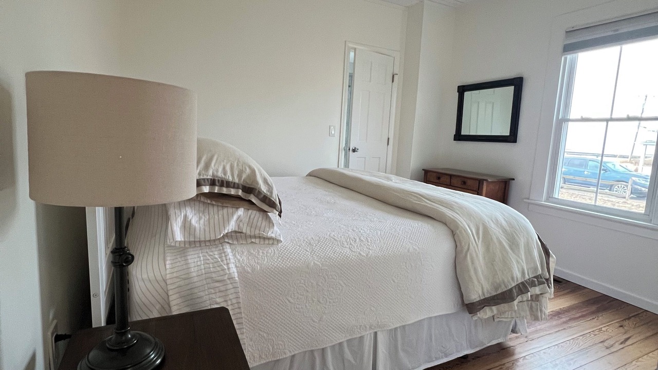 Photo of Bedroom in Westbrook Center