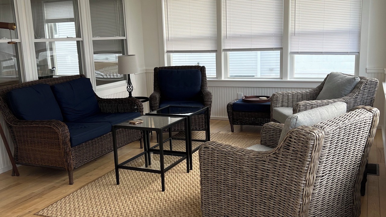 Photo of Livingroom in Westbrook Center