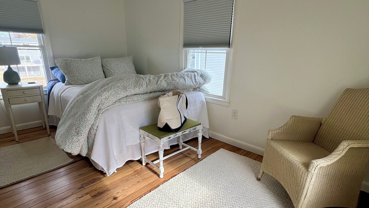 Photo of Bedroom in Westbrook Center