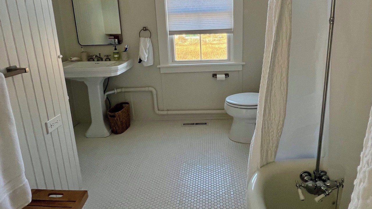 Photo of Bathroom in Westbrook Center