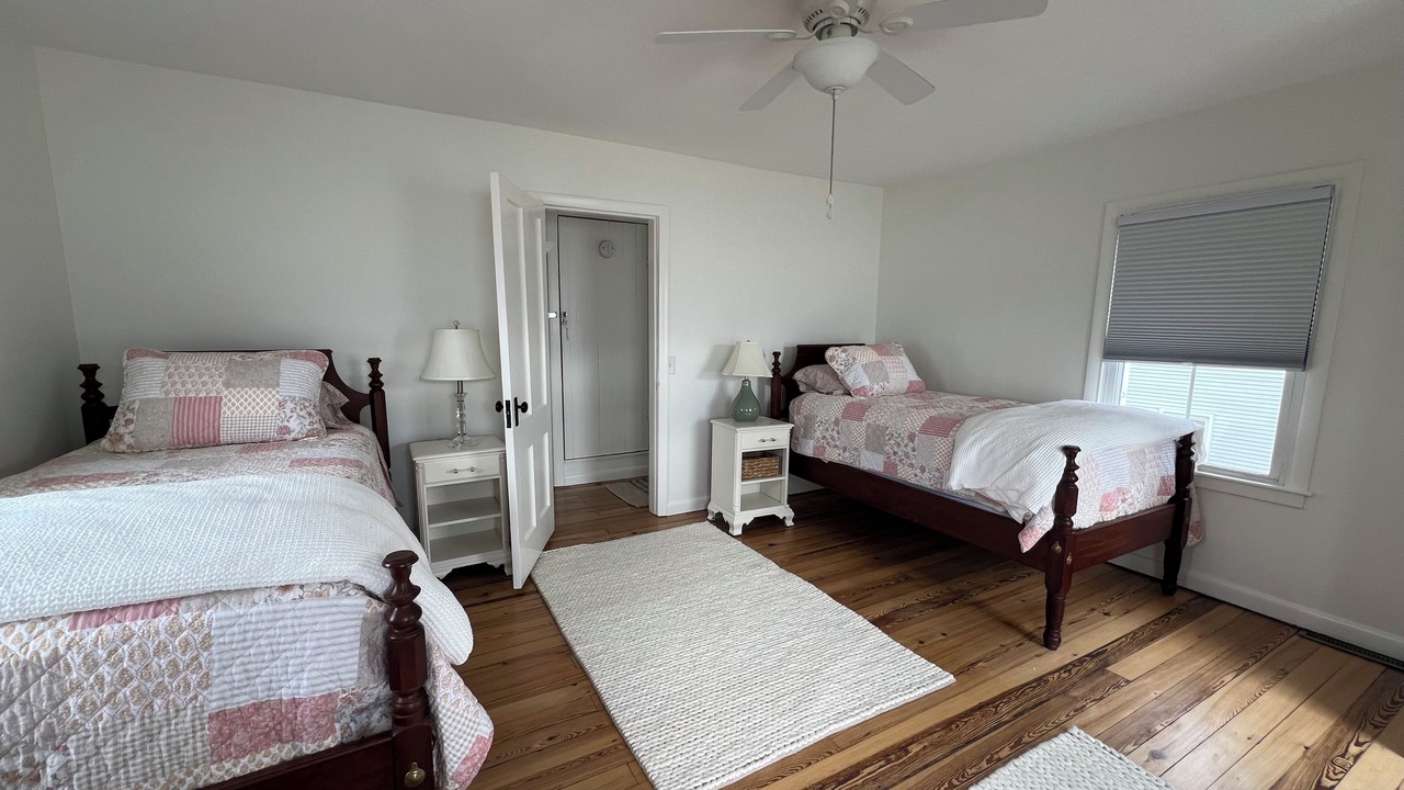 Photo of Bedroom in Westbrook Center