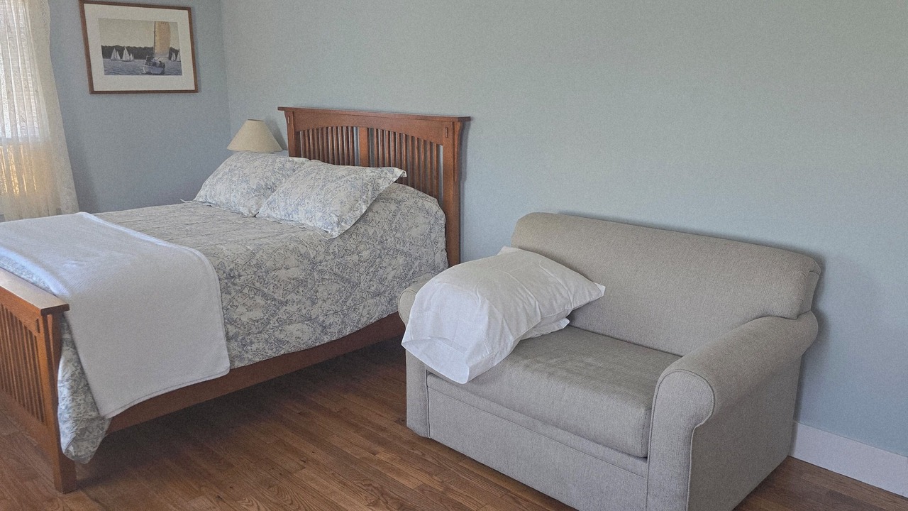 Photo of Bedroom in Jamestown