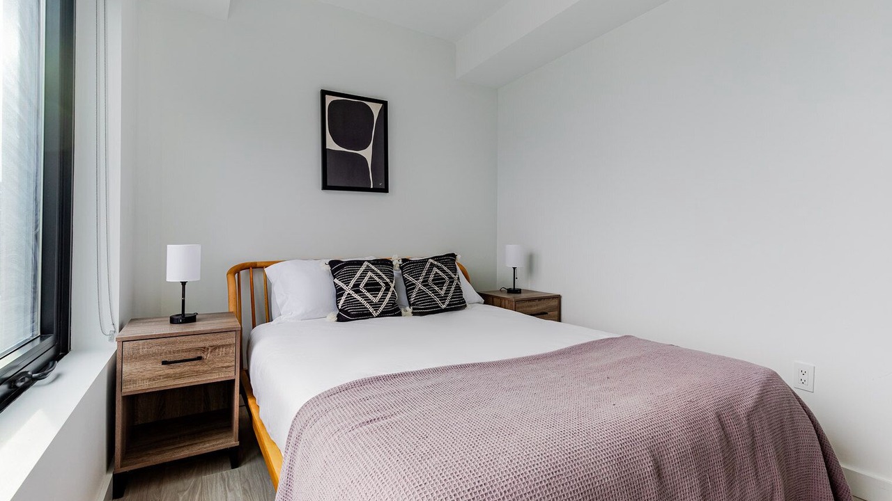 Photo of Bedroom in Seaport District