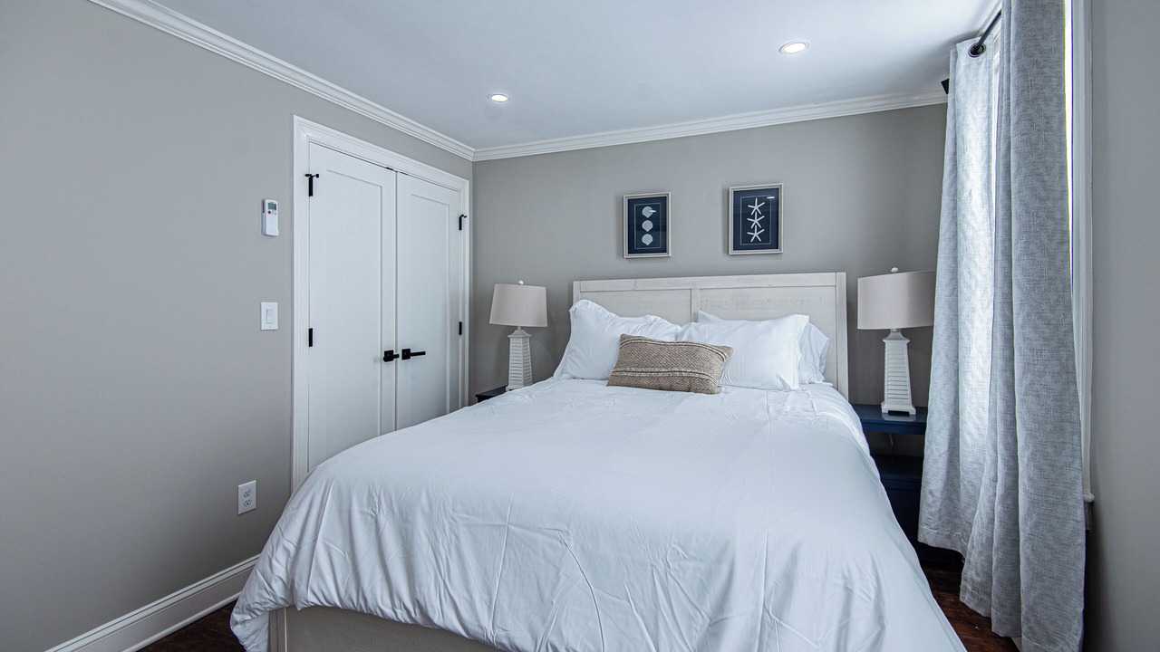 Photo of Bedroom in Newport