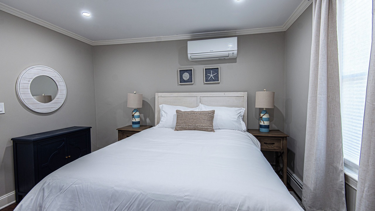 Photo of Bedroom in Newport