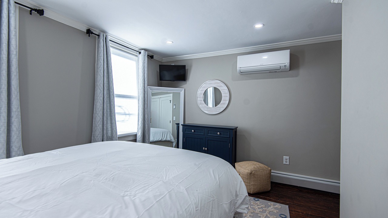 Photo of Bedroom in Newport