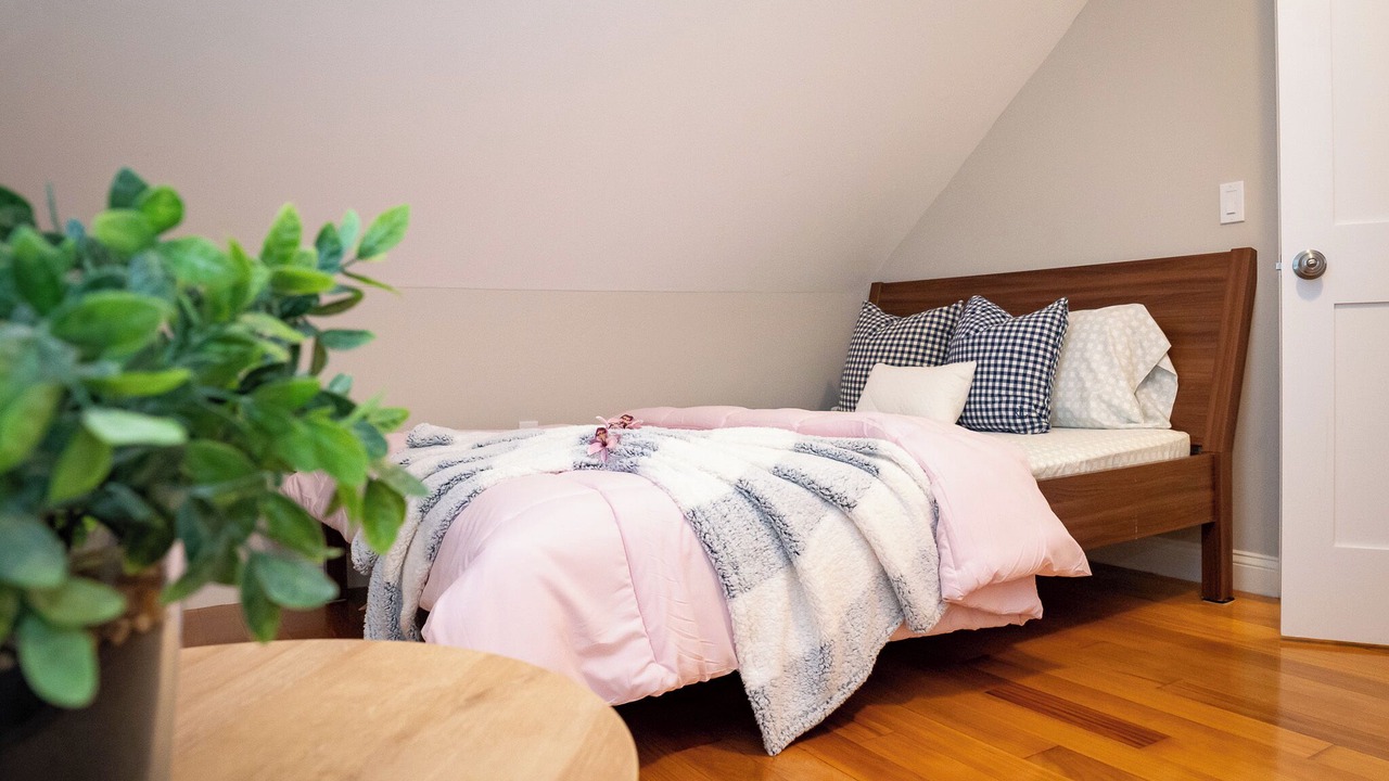 Photo of Bedroom in Fields Corner East