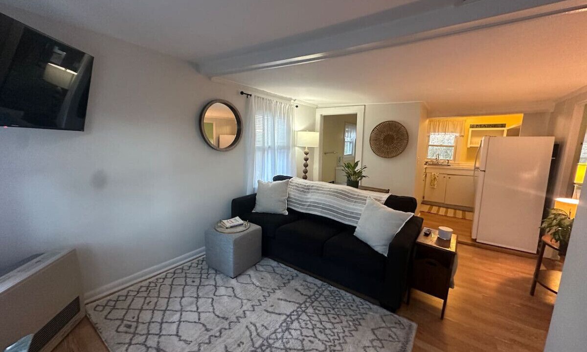 Photo of Livingroom in Pine Point