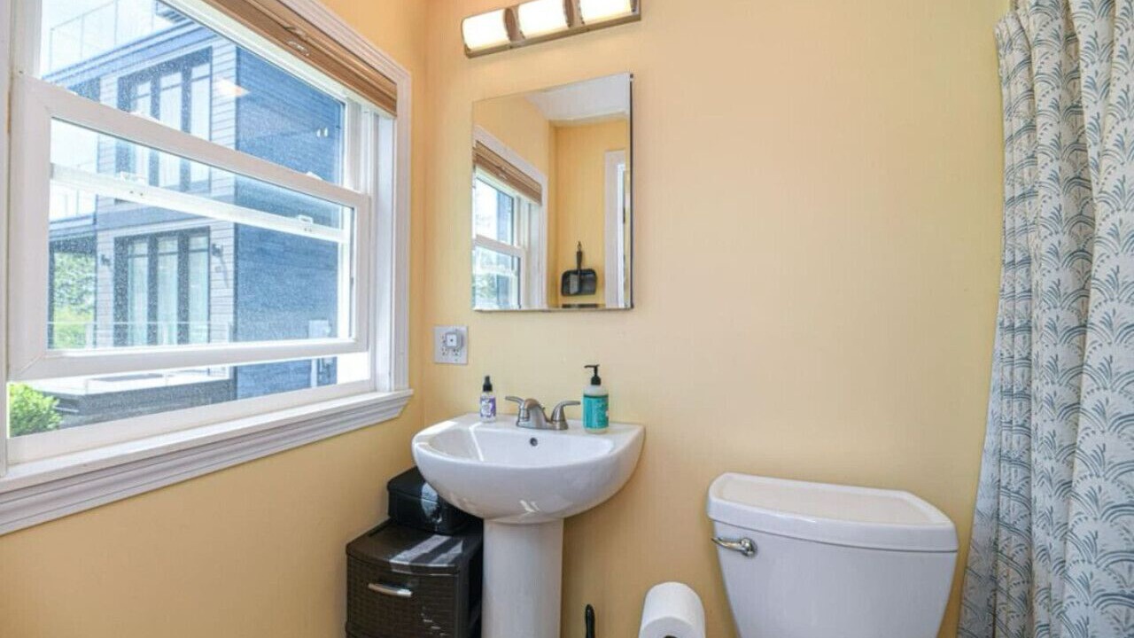 Photo of Bathroom in Pine Point