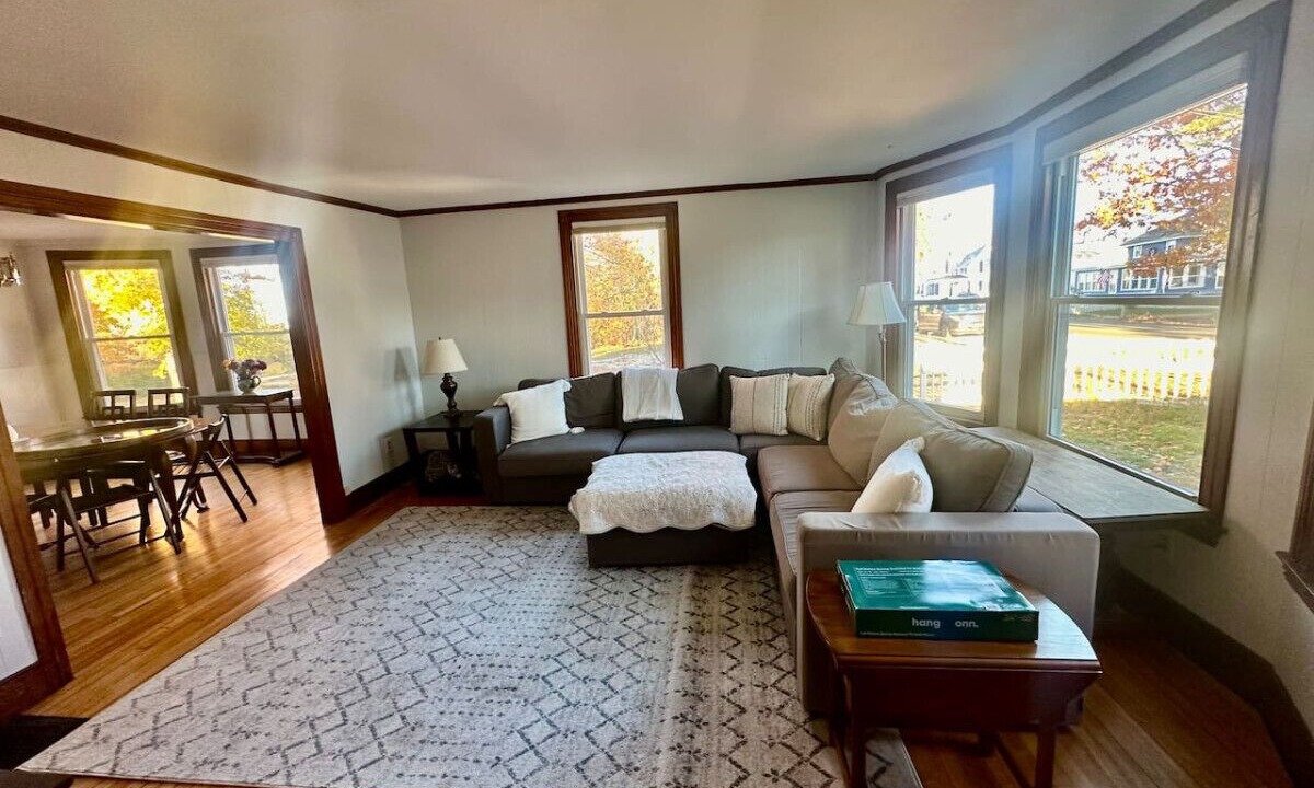 Photo of Livingroom in Pine Point
