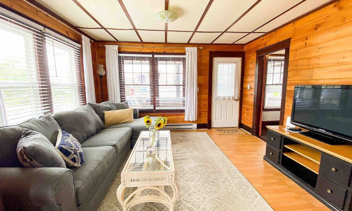 Photo of Livingroom in Old Orchard Beach