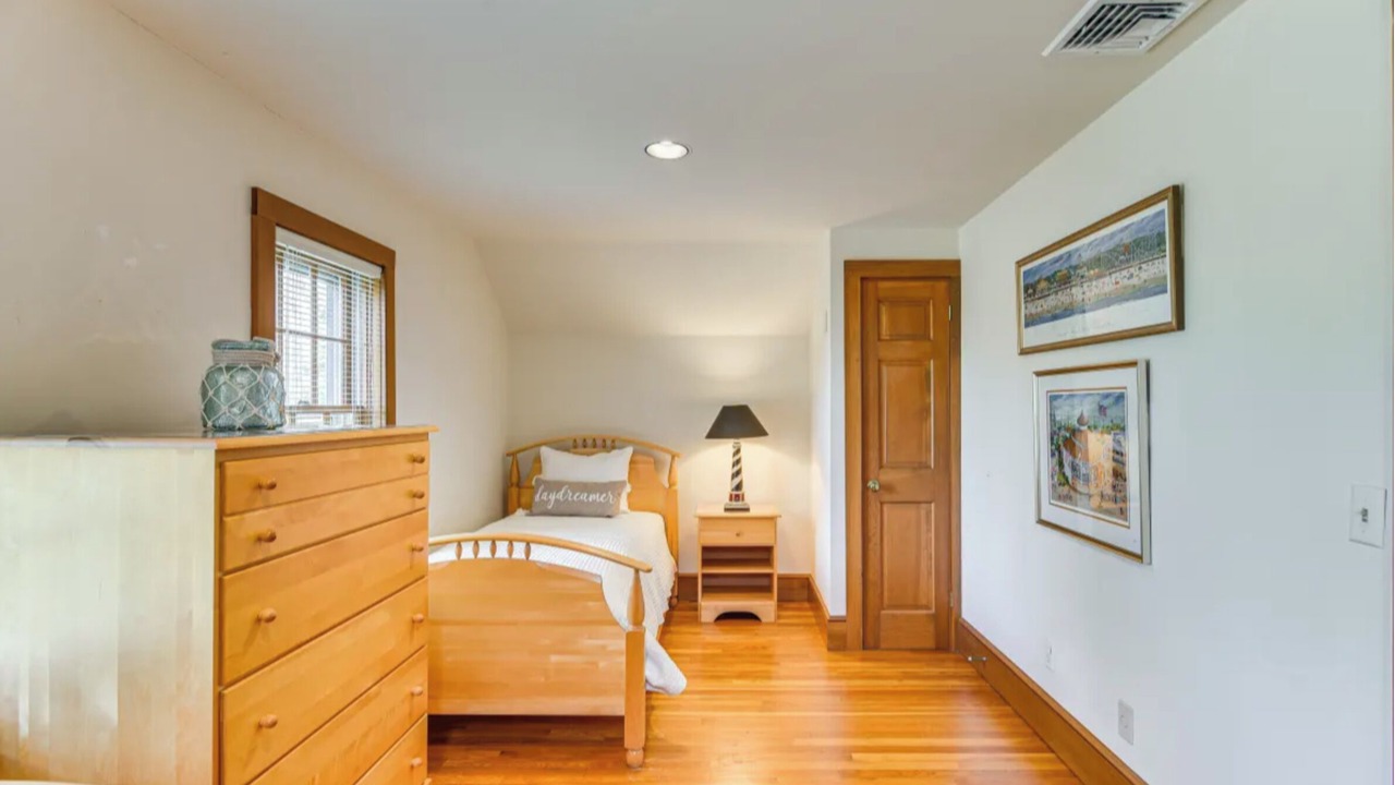Photo of Bedroom in Tisbury