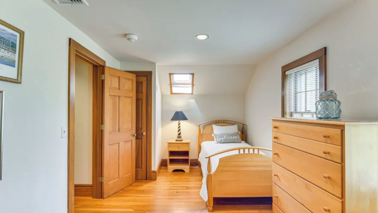 Photo of Bedroom in Tisbury