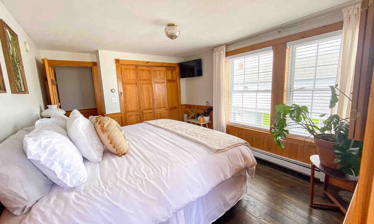 Photo of Bedroom in Old Orchard Beach