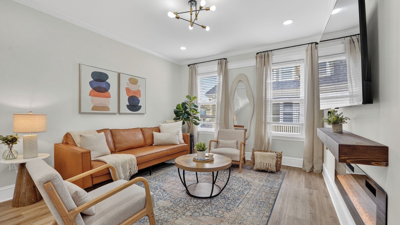 Photo of Livingroom in Codman Square