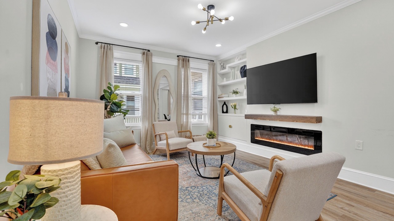 Photo of Livingroom in Codman Square