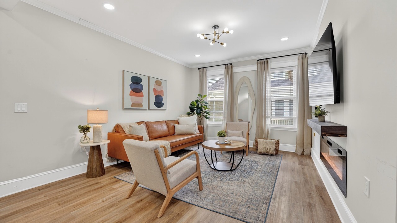 Photo of Livingroom in Codman Square