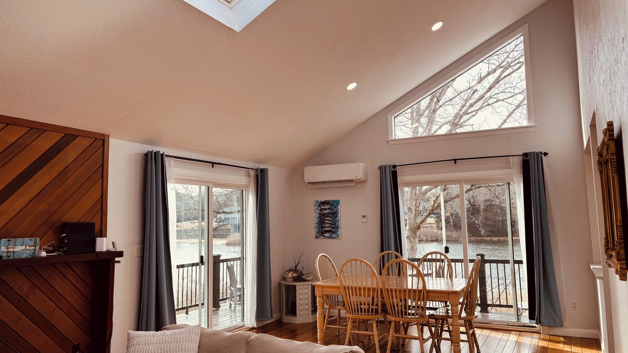 Photo of Livingroom in East Falmouth