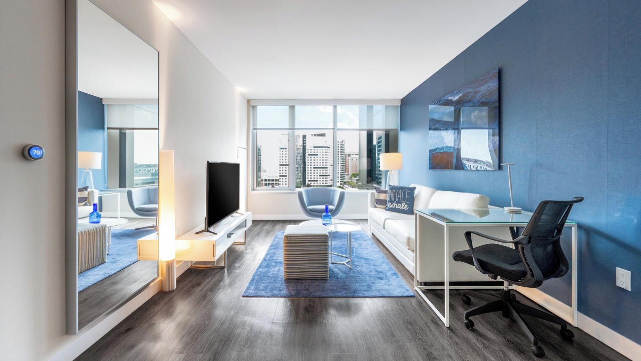 Photo of Livingroom in Seaport District